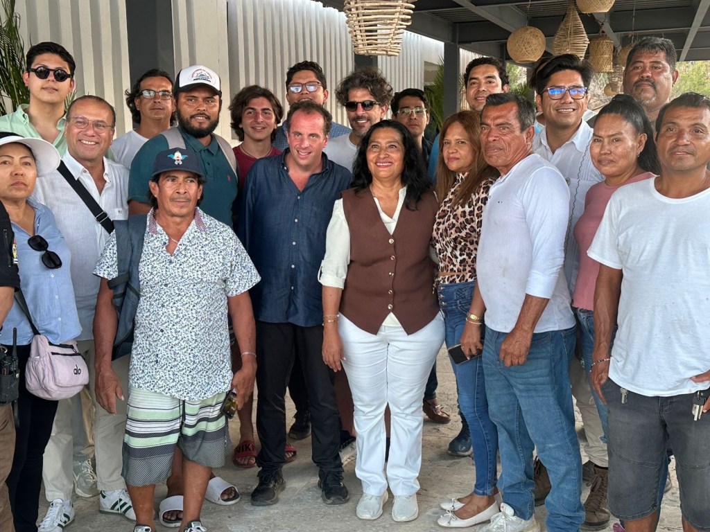 Reafirma Abelina López su compromiso con sector náutico