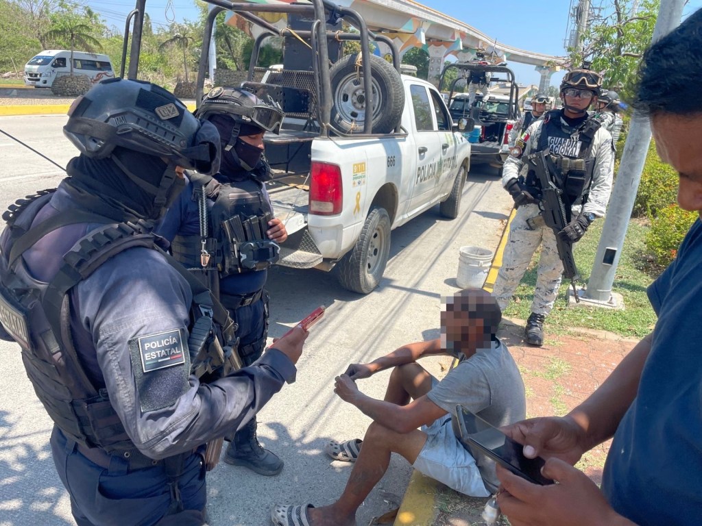 Detienen a persona por falta administrativa relacionada con el uso del fuego durante operativo de Semana Santa en Acapulco