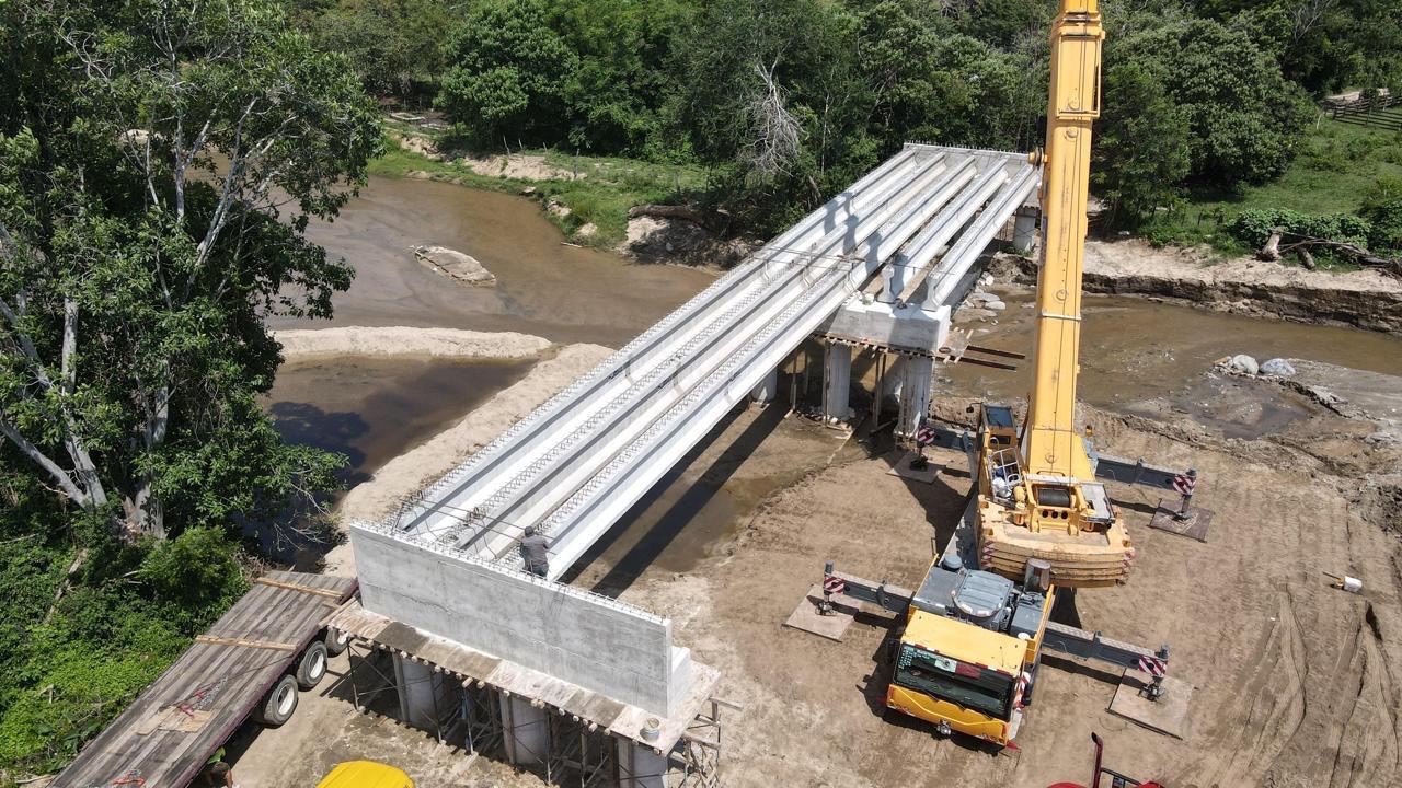 Construye CICAEG en la Costa Grande puente vehicular “La Zuzuca” con una inversión superior de 18 MDP
