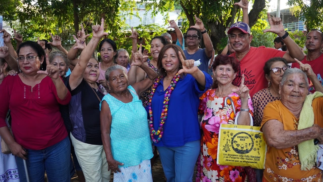 “Quiero escucharlos, saber su sentir”: Leticia Lozano dialoga con familias de Renacimiento y La Frontera en Acapulco